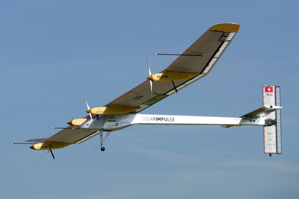 Chiếc máy bay sử dụng năng lượng mặt trời vòng quanh thế giới- Ảnh 1.