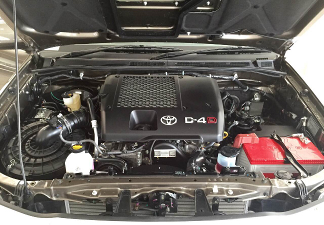 Lộ hình ảnh mũi Toyota Fortuner 2016 hoàn toàn mới- Ảnh 3.