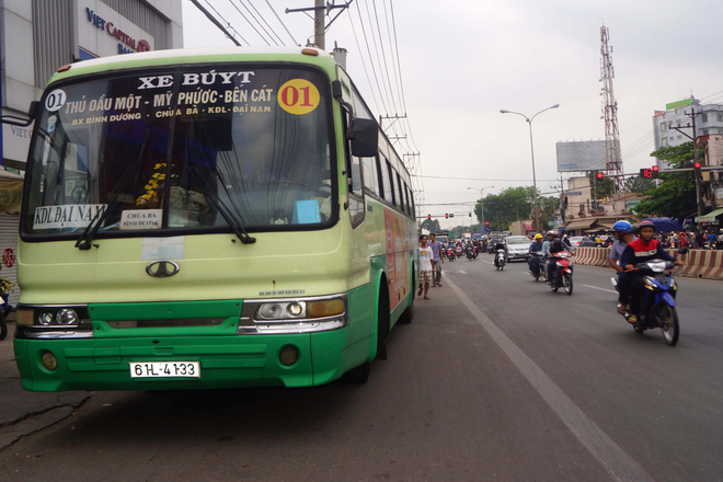 Tai nạn liên hoàn ở Bình Dương làm 6 người thương vong- Ảnh 1.