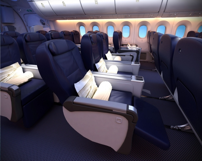 thomson-airways-dreamliner-interior-big-6