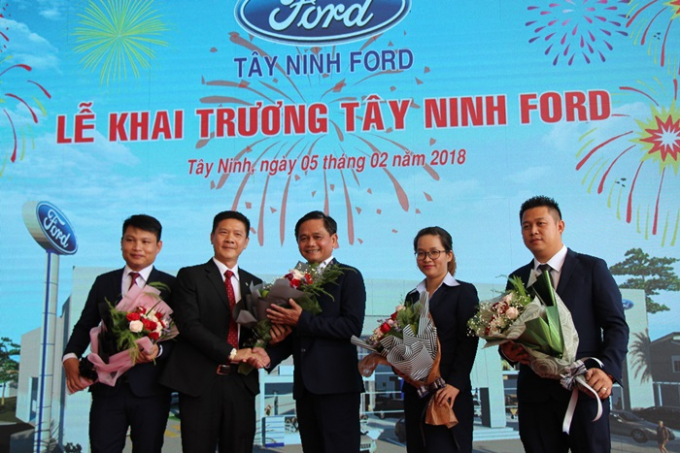 Ban lanh dao Tay Ninh Ford