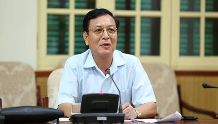 Bộ trưởng Bộ Giáo dục và Đào tạo Phạm Vũ Luận.