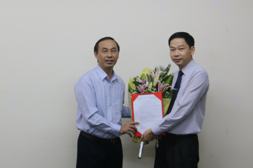 Thứ trưởng Lê Đình Thọ trao Quyết định bổ nhiệm và