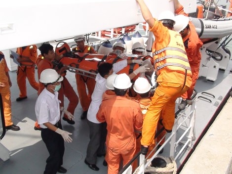 Da Nang MRCC trong một lần cứu hộ ngư dân gặp nạn 