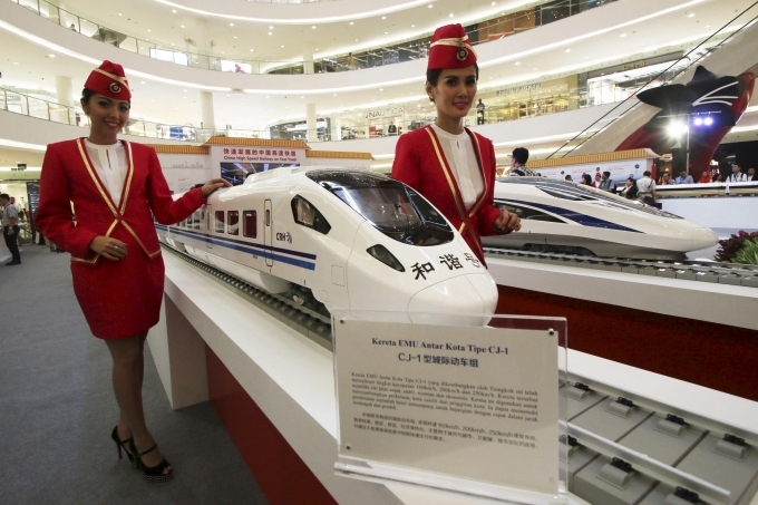 Indonesia huỷ bỏ dự án đường sắt cao tốc.