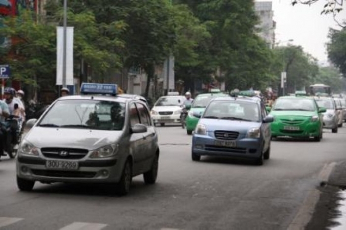 Taxi Uber và Grab đã khiến taxi truyền thống gặp k