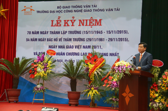 Bộ trưởng Đinh La Thăng phát biểu chỉ đạo tại buổi