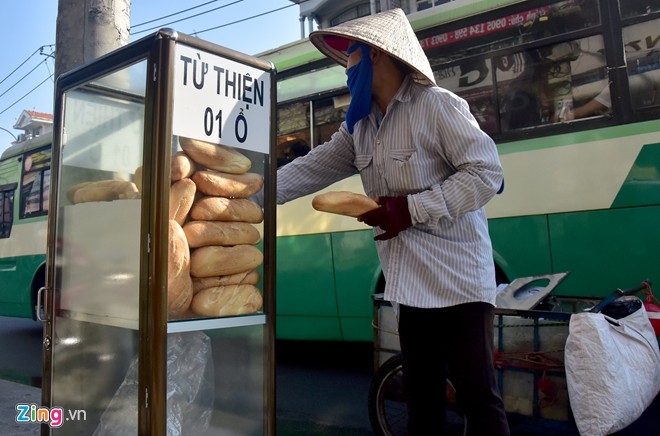 5 Thùng bánh mì miễn phí dành cho người 