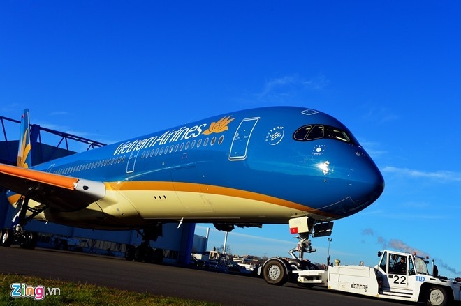 Được sử dụng bởi nhiều hãng hàng không danh tiếng, loại máy bay này được coi là một trong những biểu tượng của ngành hàng không thế giới. Cùng tô màu và khám phá nhiều thông tin thú vị về Boeing 747 nhé!