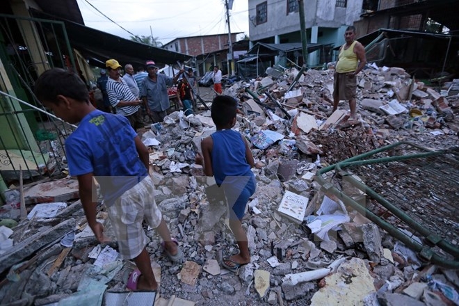 ít nhất 233 người chết vì động đất ở Ecuador