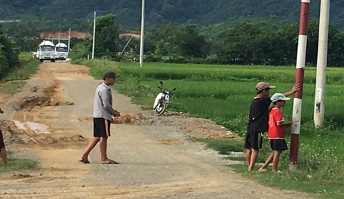 2 Huyện đề nghị cảnh sát giao thông 'ưu t