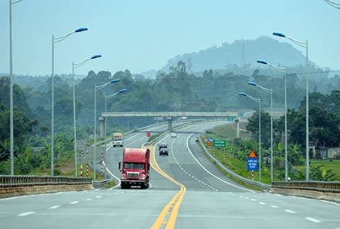 Tìm nguồn vốn xây 39 km cao tốc Tuyên Quang - Phú 