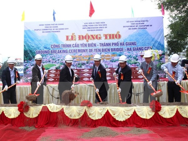 Hà Giang khởi công xây dựng cầu Yên Biên bắc qua s