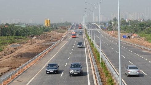 Hơn 4.600 tỉ đồng làm đường cao tốc Dầu Giây - Tân