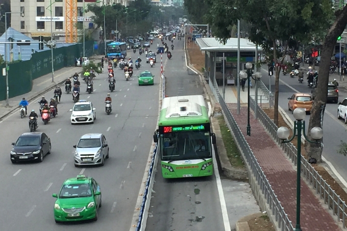 Xe buýt BRT đón hơn 100.000 lượt khách trong tuần 
