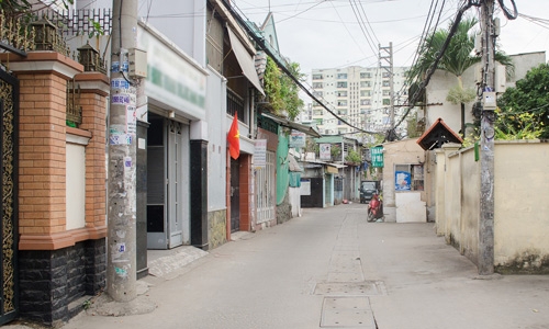 Giá nhà phố hẻm xe hơi Sài Gòn tăng vọt