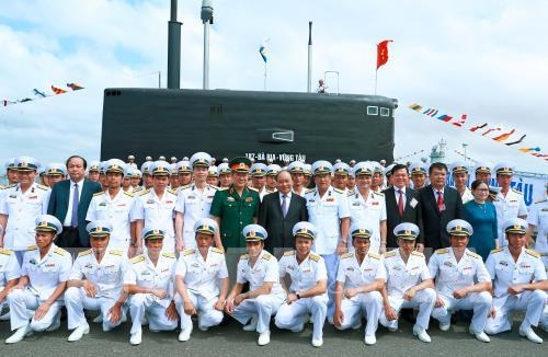 Thủ tướng Nguyễn Xuân Phúc dự Lễ Thượng cờ hai tàu