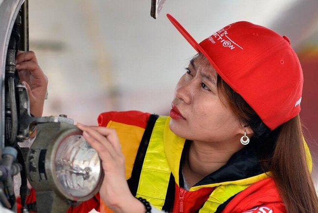 3 Nữ kỹ sư sửa chữa máy bay hiếm hoi ở Việt Nam