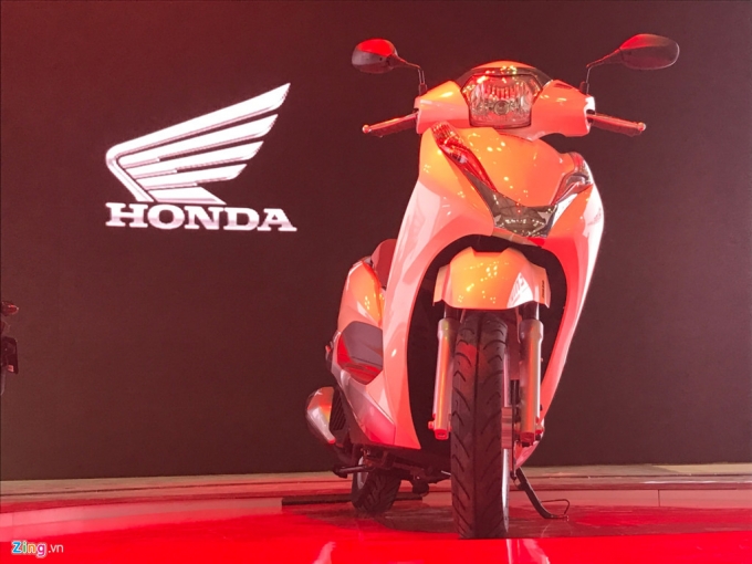 2 Cận cảnh chiếc Honda Lead 2017 vừa ra mắt ở Việt