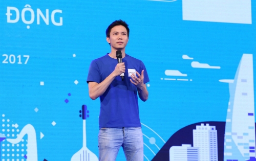 Hơn 20.000 người làm 'xe ôm' cho Uber tại Việt Nam
