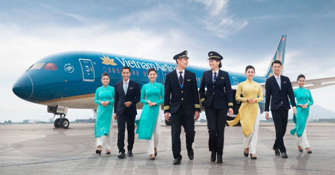 Lãnh đạo, nhân viên Vietnam Airlines nhận lương ba