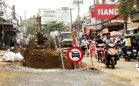 Hà Nội tạm dừng cấp phép thi công đào đường trong 