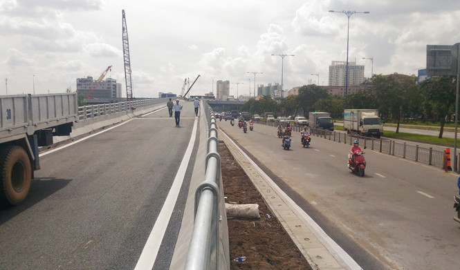 Thông xe nhánh 2 nối cầu Nguyễn Tri Phương với đại