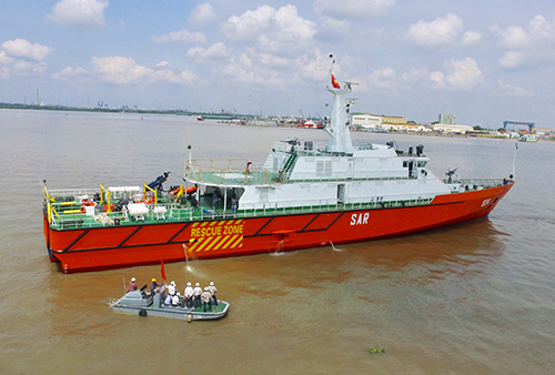 Hải quân Việt Nam trang bị tàu cứu nạn có sàn đậu 