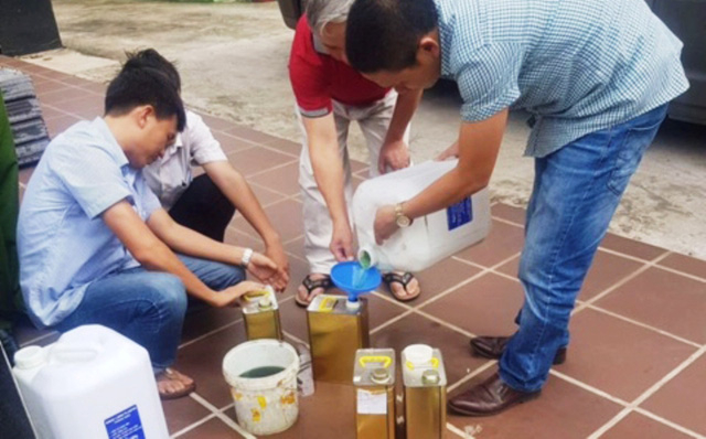 mẫu xăng ở Nghệ An không đạt chất lượng