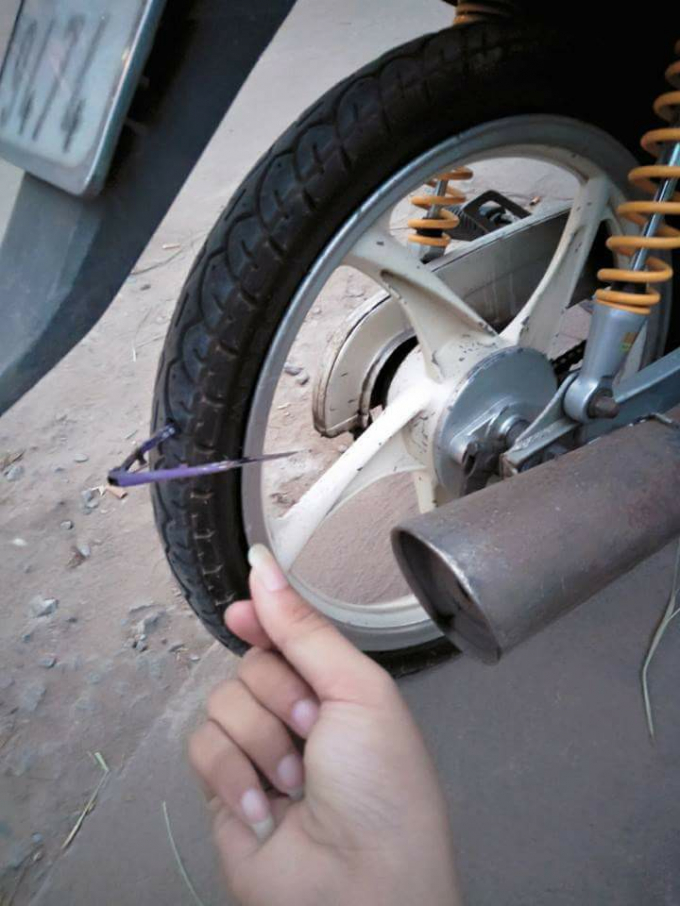 Đừng để thứ gây thủng lốp xe máy \