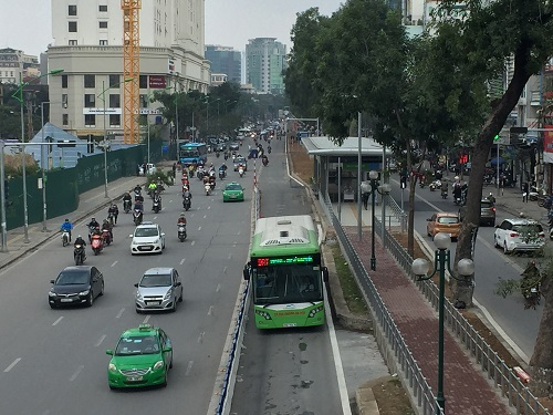 Không phương tiện nào được đi vào làn BRT Kim Mã -