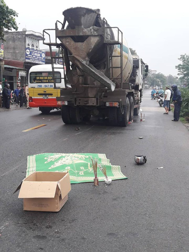 Va chạm với xe bồn, hai người đàn ông tử vong thươ