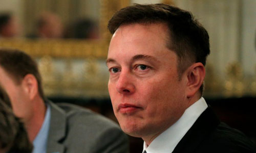 Elon Musk thiệt hại vì công kích thợ lặn giải cứu 