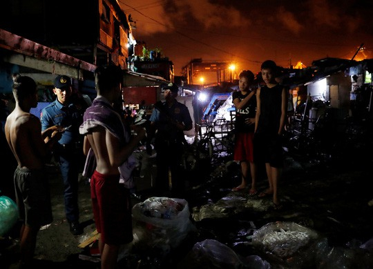 Cuộc chiến chống... la cà đường phố ở Philippines