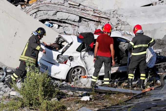 Sập cầu cao tốc ở Ý khiến gần 40 người thiệt mạng