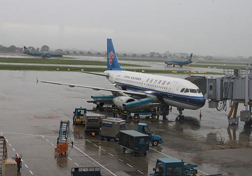 Nhiều chuyến bay đến Hải Phòng bị hủy do bão