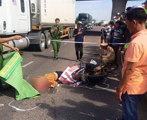 Tai nạn giao thông nghiêm trọng, 1 phụ nữ chết thả