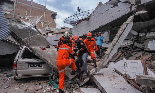 Số người chết vì động đất, sóng thần Indonesia tăn