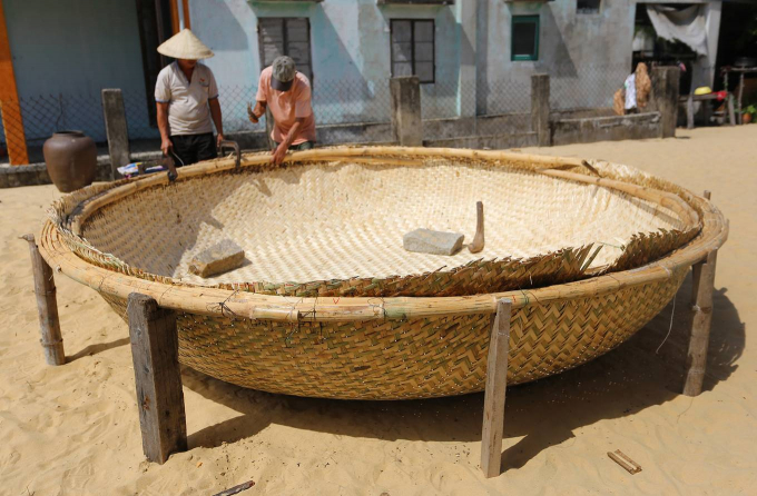8 Bí quyết nghề đan thuyền thúng câu mực ở Quảng N
