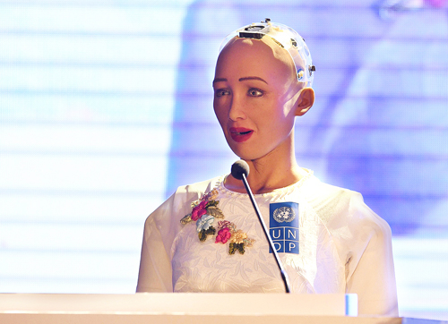 Robot công dân đầu tiên nói gì về 4.0 ở Việt Nam
