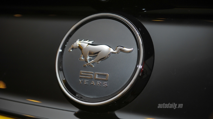 Ford Mustang bản 50 năm (12)