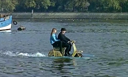 amphi-scooter