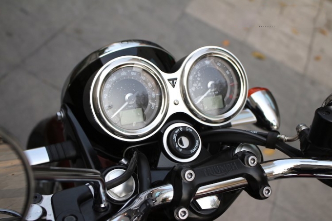 5triumph-bonneville-t120-gia-550-trieu-dau-tien-ta