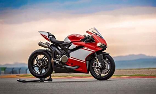 2017-Ducati-1299-Superleggera-5948-1182-1478504383
