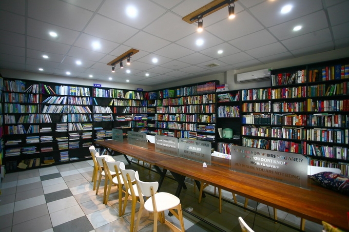 NgocTuoc-Book-Cafe-11-1495186789_680x0