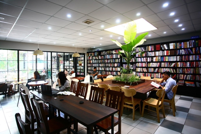 NgocTuoc-Book-Cafe-13-1495186789_680x0
