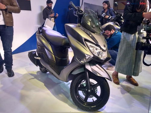 2018-Suzuki-Burgman-Street-125-sap-len-ke-gia-re-1