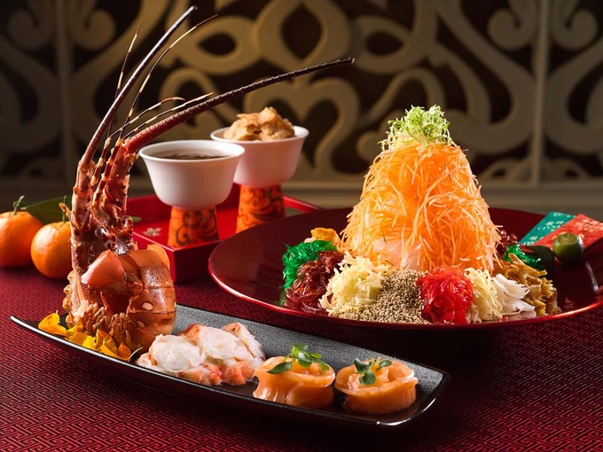 Shang-P8alace-Fortune-Yu-Sheng-with-Poached-Lobste