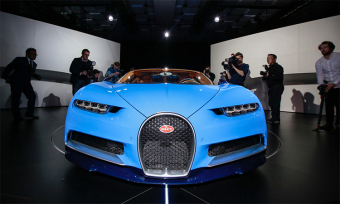 Bugatti-Chiron-3610-1574219025 (1)