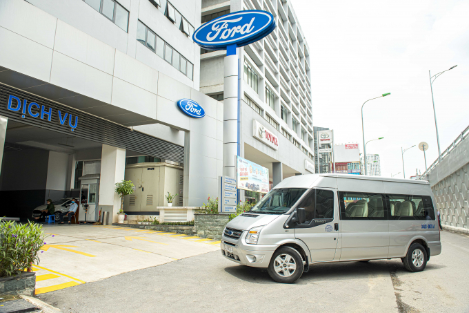 Ford Transit - Xuong dich vu